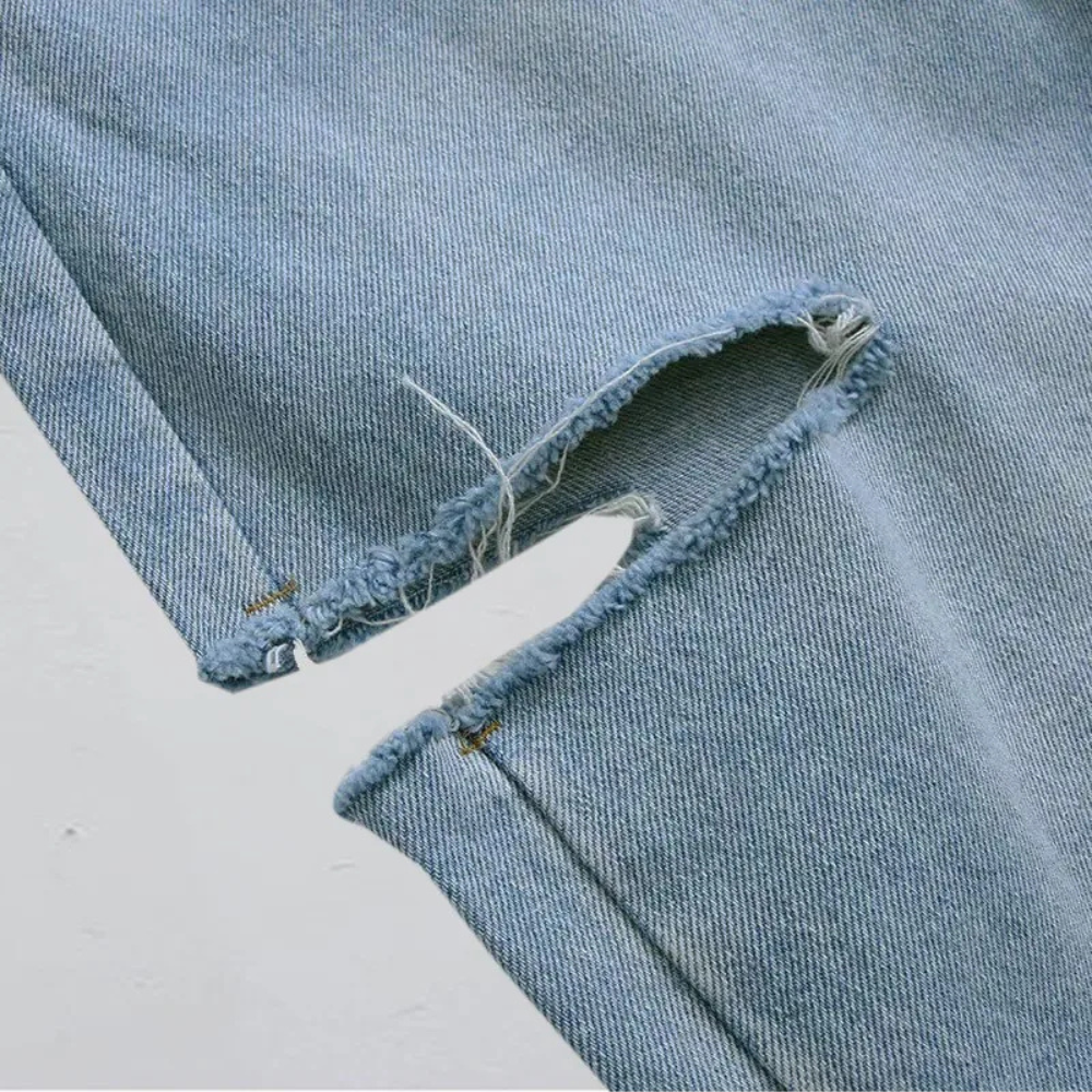 Hitonscool - Asymmetrical Cut Jeans