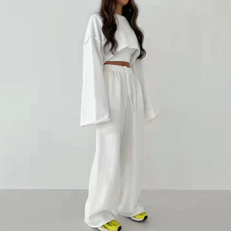 Sophie – Elegant three-piece set with wide leg dress 