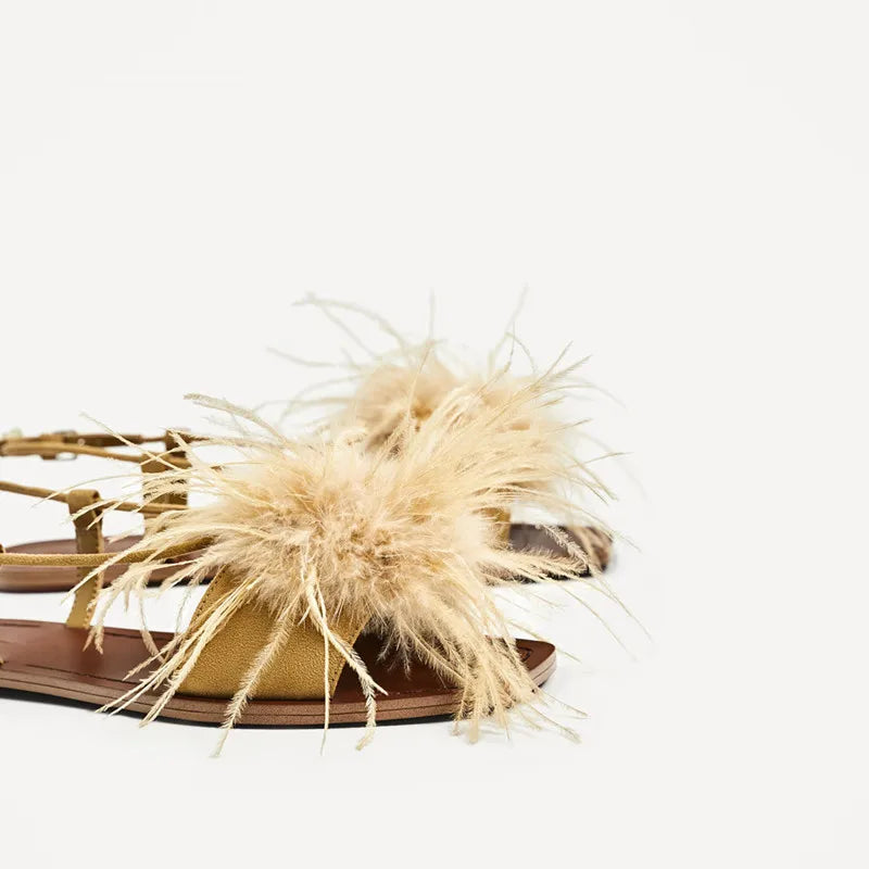 FeatherDream – Federleichte Sommer-Sandalen