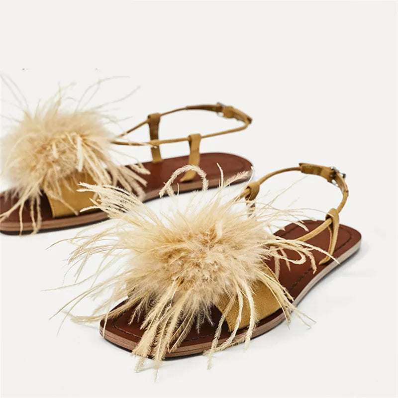 FeatherDream – Federleichte Sommer-Sandalen