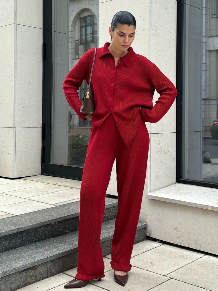 Serenique Knit Set – Zweiteiliges Strick-Outfit