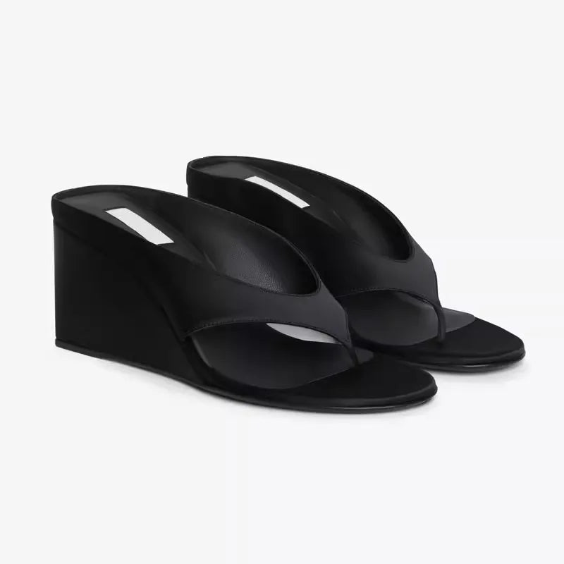 Solira Wedges