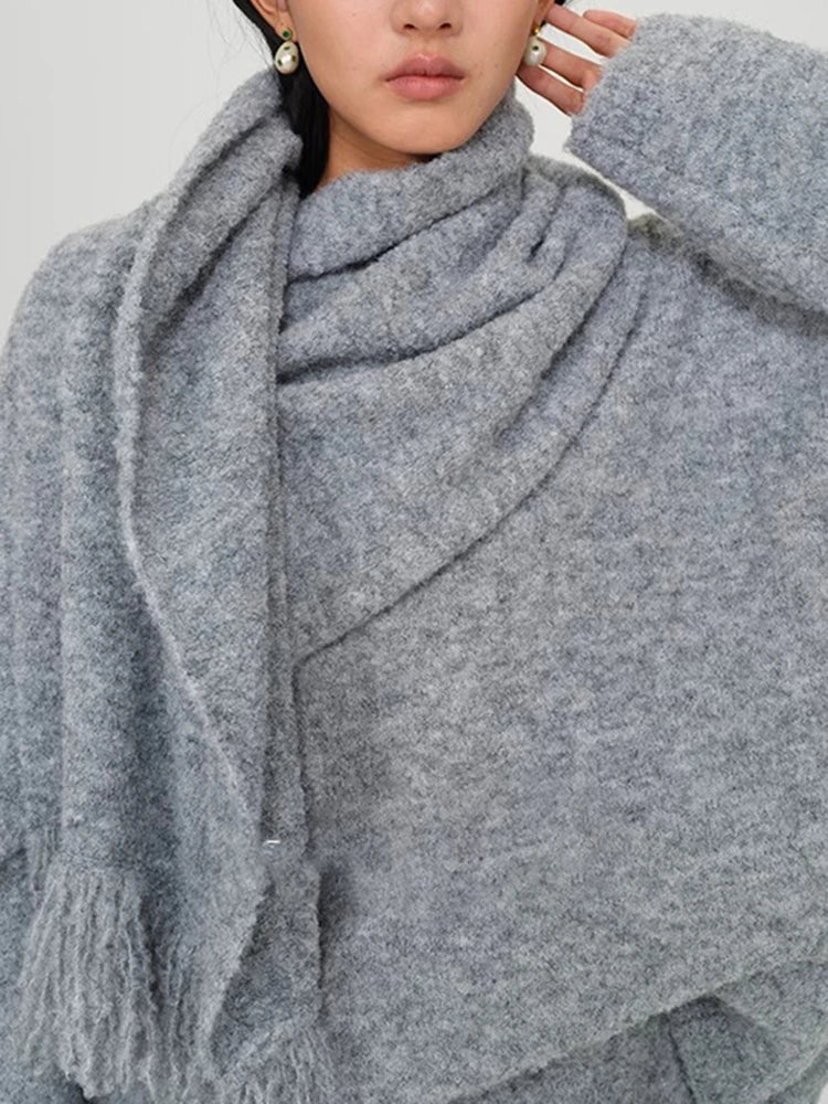 Liora – Three-piece casual set with scarf and wide leg