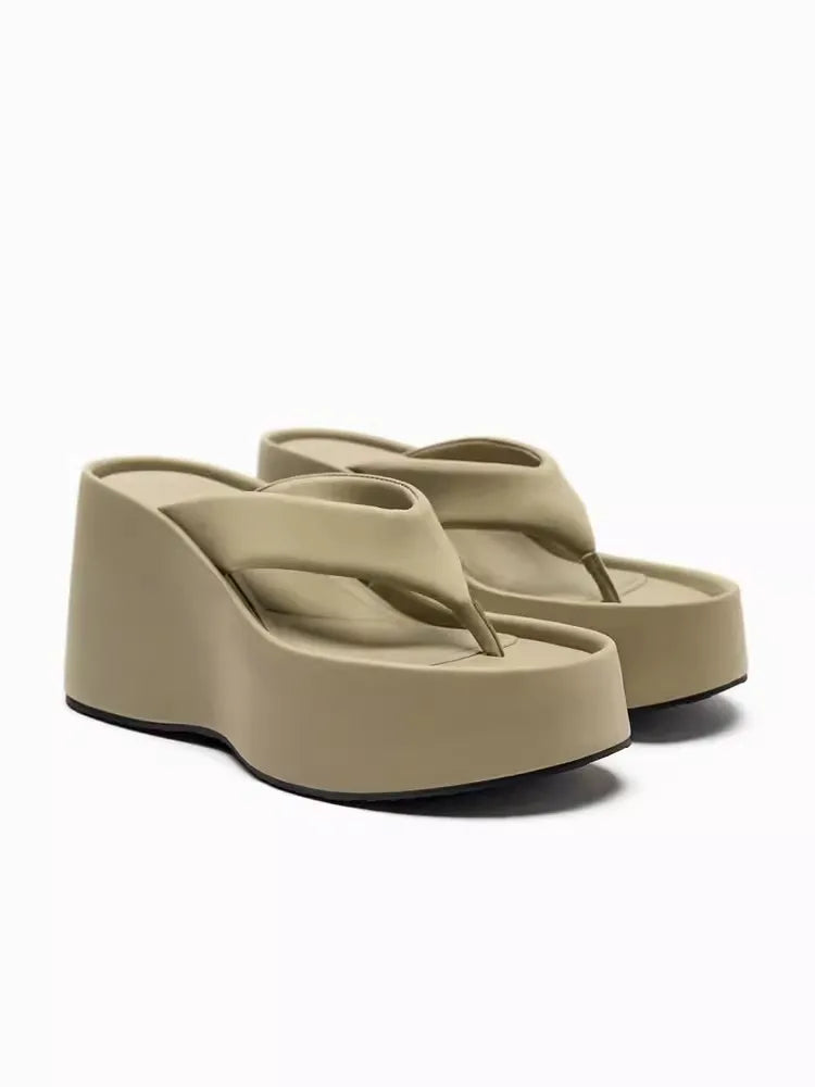 Virela Wedges