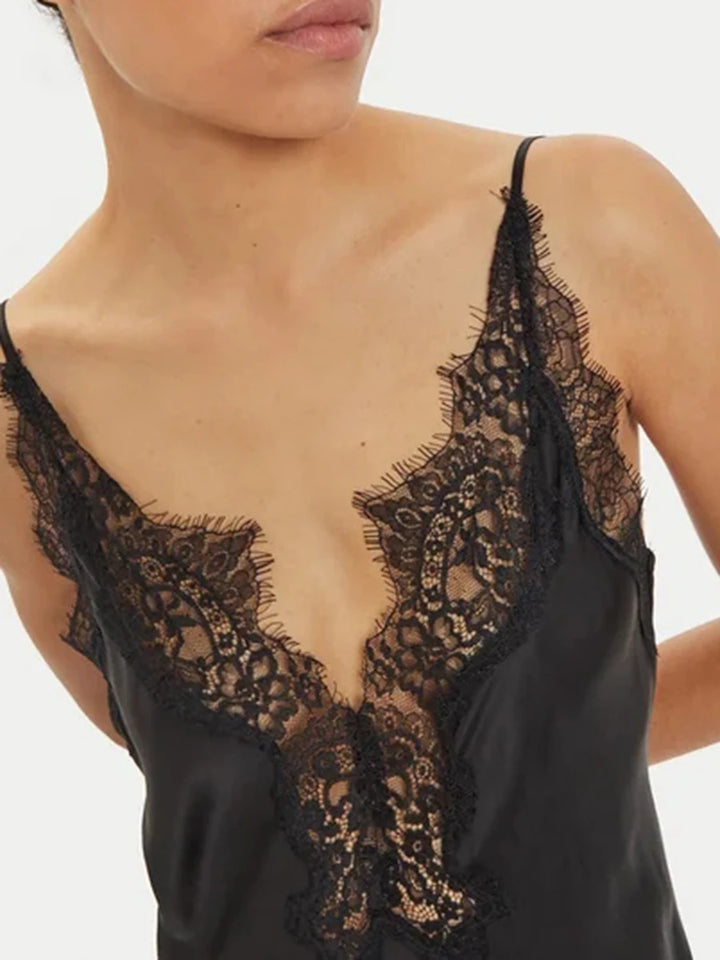 Luna Lace Dress