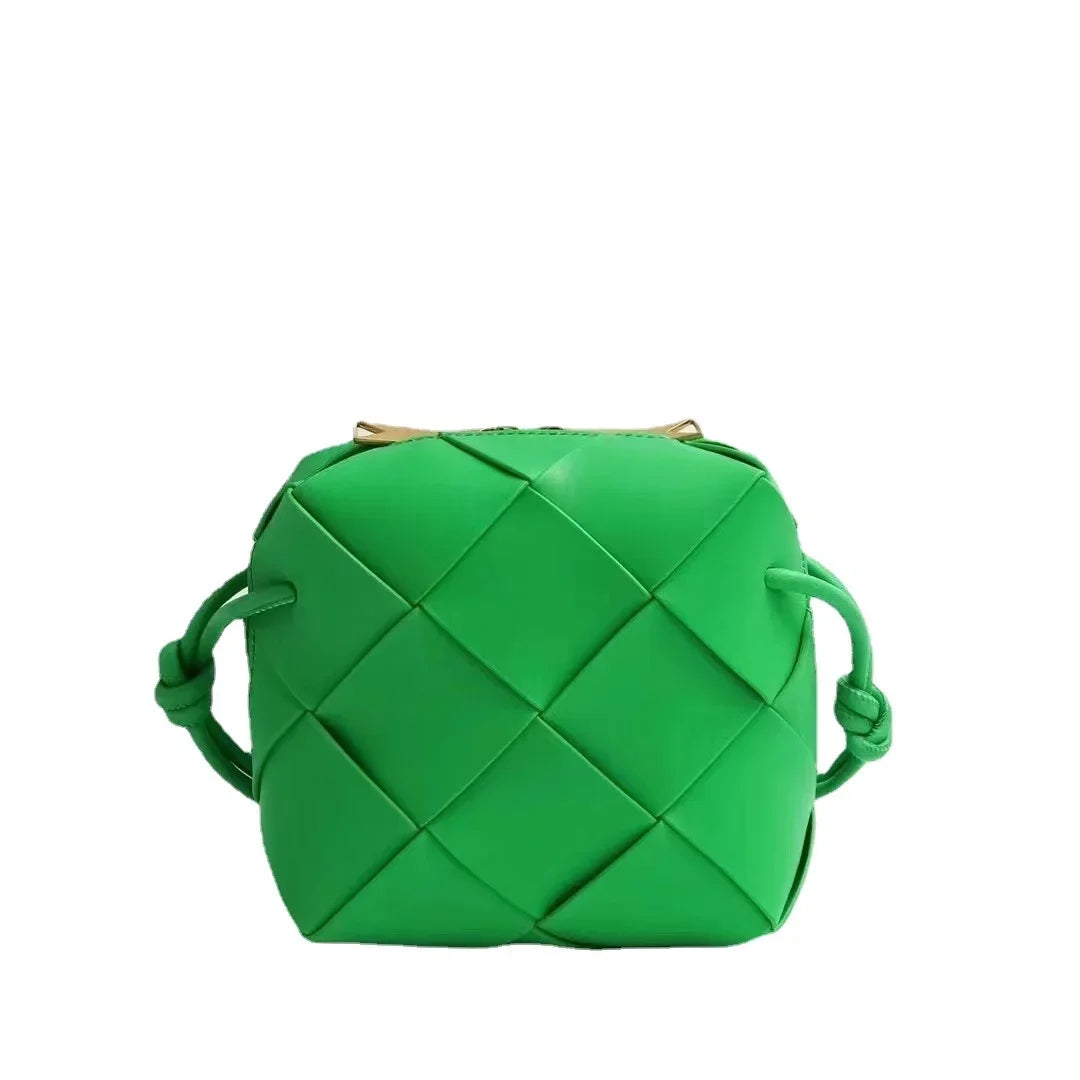 Bold Chic – Luxuriöse Tweed-Lederhandtasche