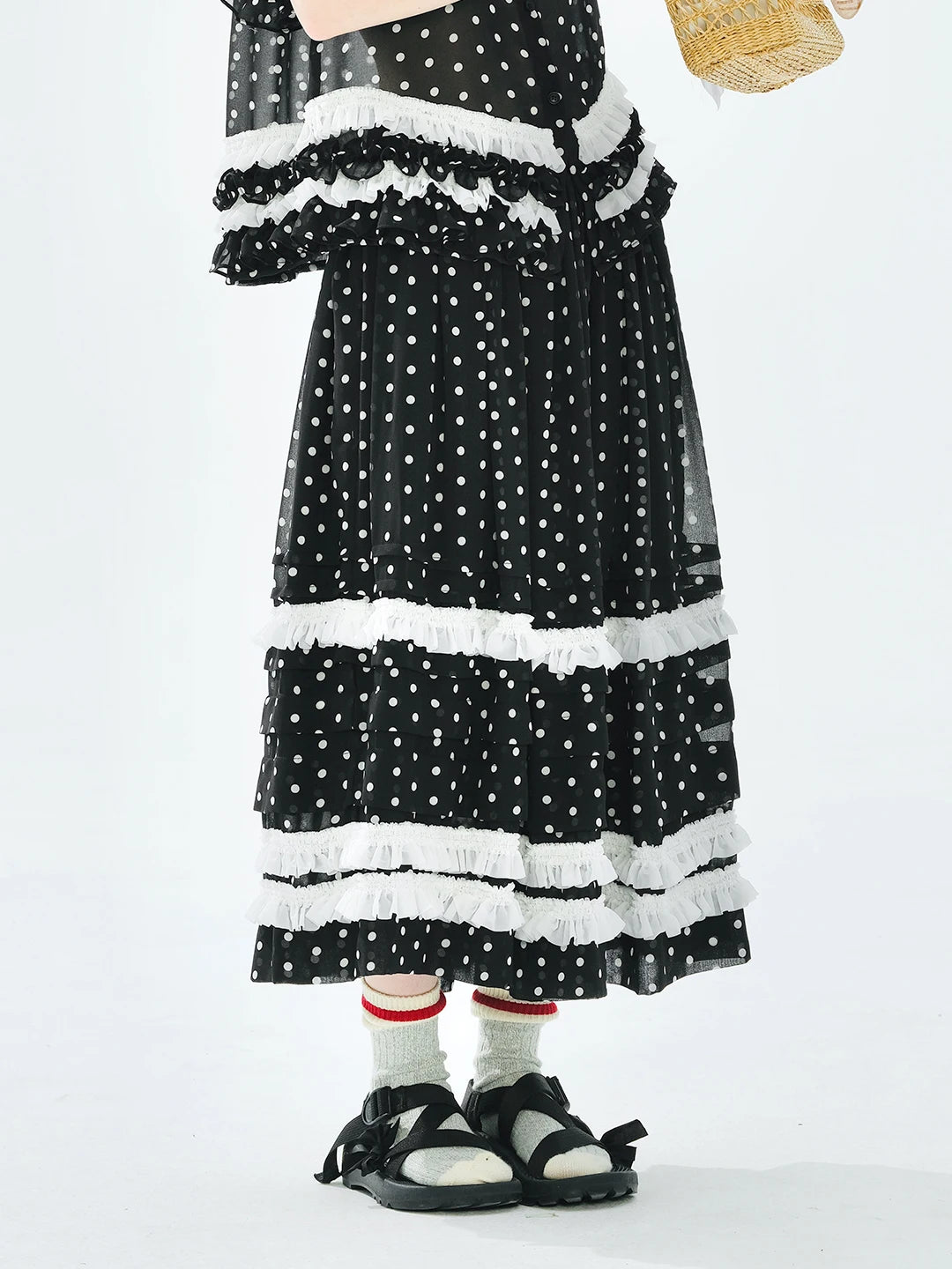 Lunapunkt – Skirt with polka dots &amp; lace