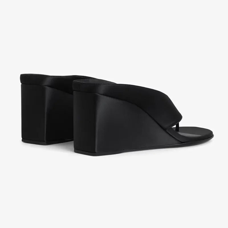 Solira Wedges