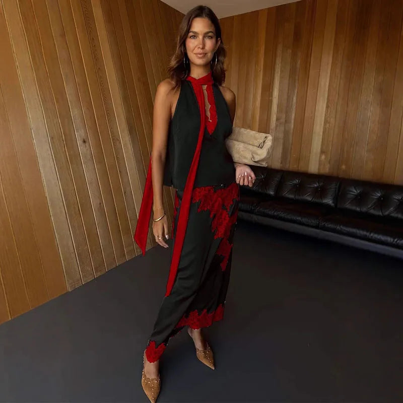 Lacéra Set – Zweiteiler mit Spitzen-Details & Kontrastfarben