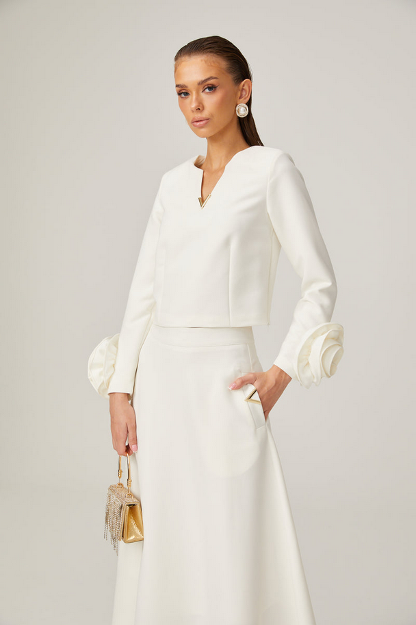 Élodie – White 3D Flower Two-Piece Set