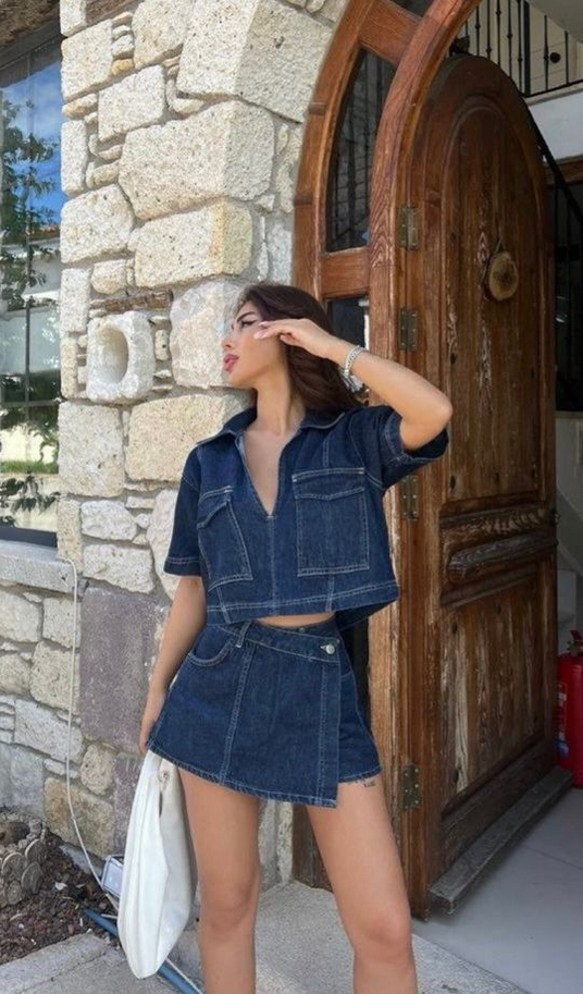 STREET CHIC – Modernes Denim-Co-Ord in Blau
