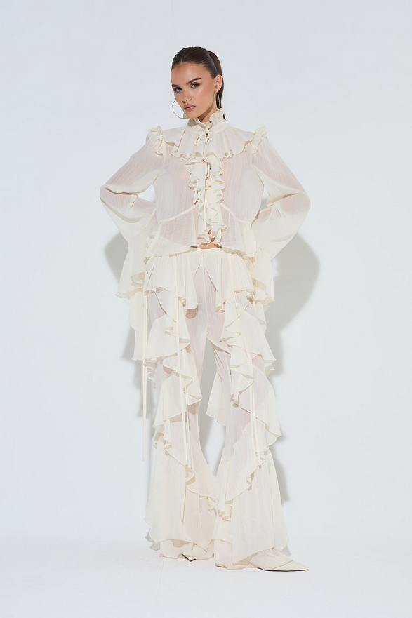 Liora Ruffle Pants Set – Elegant Streetwear Edition